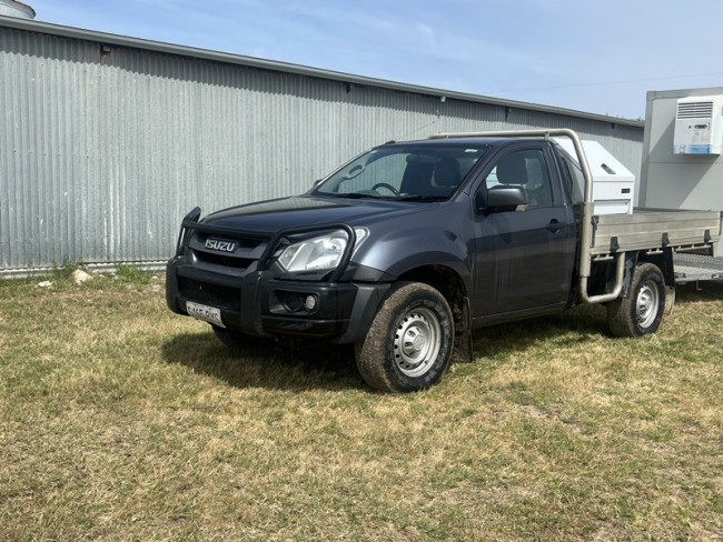 12 Isuzu DMax add to existing photo 2