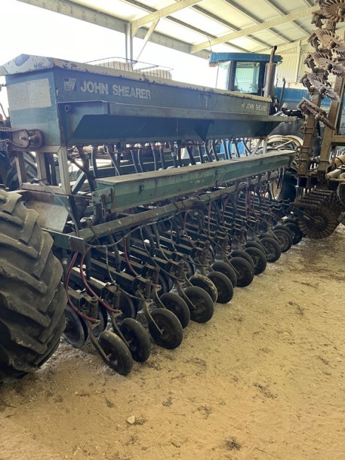 18 JS 20 row disc seeder press wheels with liquid fertilizer applicator